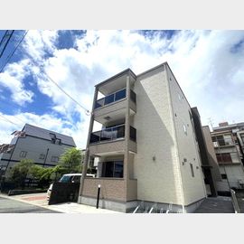 甲南山手駅より徒歩6分 築1年1ヶ月 3階建の賃貸物件