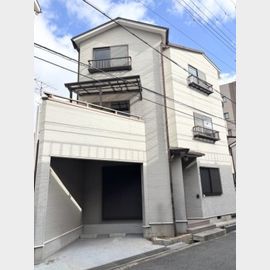 住吉駅より徒歩4分 築30年1ヶ月 3階建の賃貸物件