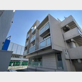 青木駅より徒歩4分 築17年5ヶ月 4階建の賃貸物件