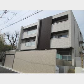 芦屋川駅より徒歩4分 築6年5ヶ月 3階建の賃貸物件