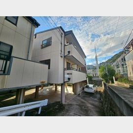 御影駅より徒歩18分 築26年11ヶ月 3階建の賃貸物件