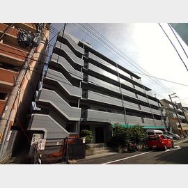 六甲駅より徒歩11分 築35年7ヶ月 6階建の賃貸物件