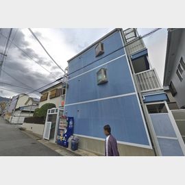 六甲道駅より徒歩5分 築20年4ヶ月 3階建の賃貸物件