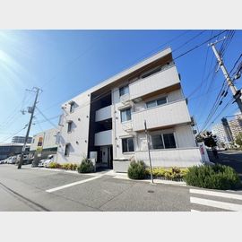 兵庫駅より徒歩8分 築4年9ヶ月 3階建の賃貸物件