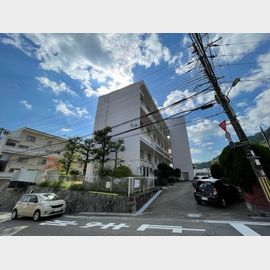 六甲駅より徒歩30分 3階 築57年9ヶ月の賃貸物件