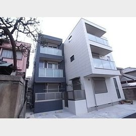 芦屋川駅より徒歩5分 築7年3ヶ月 3階建の賃貸物件