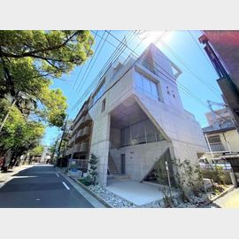 西宮駅より徒歩7分 築7年9ヶ月 5階建の賃貸物件