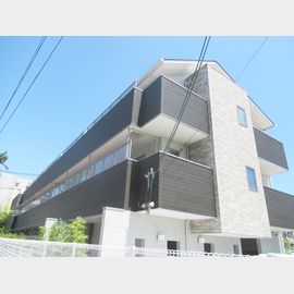 住吉駅より徒歩7分 築2年8ヶ月 3階建の賃貸物件