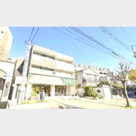 甲南山手駅より徒歩3分 築10年3ヶ月 3階建の賃貸物件
