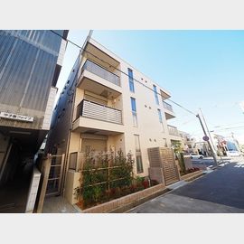 甲子園駅より徒歩11分 築5年8ヶ月 3階建の賃貸物件