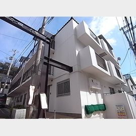 六甲駅より徒歩23分 築40年11ヶ月 4階建の賃貸物件