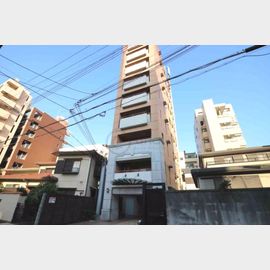 芦屋駅より徒歩5分 築5年5ヶ月 3階建の賃貸物件