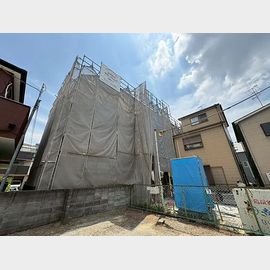 青木駅より徒歩7分 新築 3階建の賃貸物件