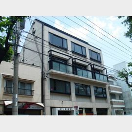 春日野道駅より徒歩12分 築42年9ヶ月 4階建の賃貸物件