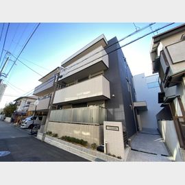 西宮北口駅より徒歩7分 築6年5ヶ月 3階建の賃貸物件