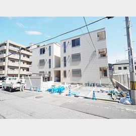 摂津本山駅より徒歩3分 築5年1ヶ月 3階建の賃貸物件