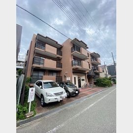 西宮北口駅より徒歩10分 築37年8ヶ月 3階建の賃貸物件