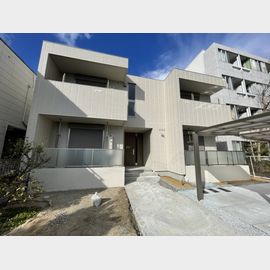 甲子園口駅より徒歩11分 築4年5ヶ月 2階建の賃貸物件