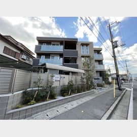 甲子園駅より徒歩12分 築3年9ヶ月 3階建の賃貸物件