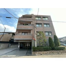 芦屋川駅より徒歩4分 築30年11ヶ月 4階建の賃貸物件