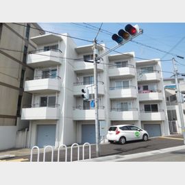 六甲道駅より徒歩6分 築42年3ヶ月 4階建の賃貸物件