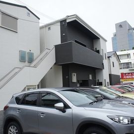 岩屋駅より徒歩4分 築9年9ヶ月 2階建の賃貸物件