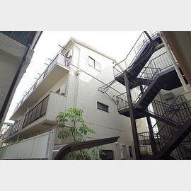 岡本駅より徒歩5分 築28年11ヶ月 3階建の賃貸物件