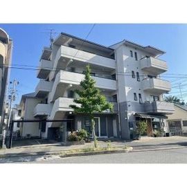 大石駅より徒歩9分 4階 築31年の賃貸物件