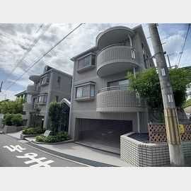 岡本駅より徒歩4分 築34年8ヶ月の賃貸物件