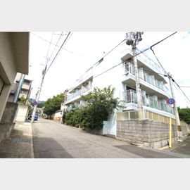 六甲駅より徒歩7分 築30年7ヶ月の賃貸物件