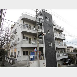 グランディア護国神社前 築59年7ヶ月の賃貸物件