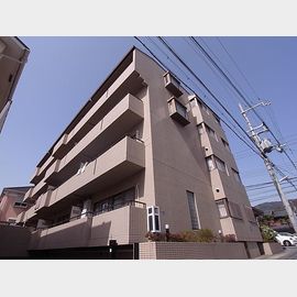 住吉駅より徒歩13分 4階 築30年11ヶ月の賃貸物件