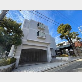 住吉駅より徒歩9分 1階 築32年2ヶ月の賃貸物件