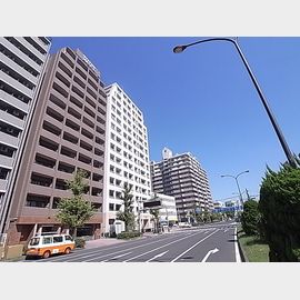 三ノ宮駅より徒歩8分 4階 築17年11ヶ月の賃貸物件