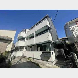 草加駅より徒歩13分 3階 築6年8ヶ月の賃貸物件