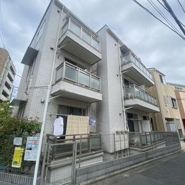 ピアーナ 3階 築16年9ヶ月の賃貸物件