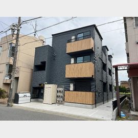 SQB 1階 築2年7ヶ月の賃貸物件