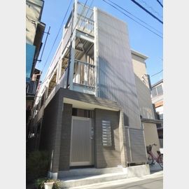 町屋駅より徒歩10分 2階 築11年11ヶ月の賃貸物件