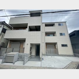 新田駅より徒歩13分 3階 築3年5ヶ月の賃貸物件