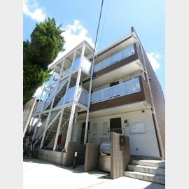 新田駅より徒歩13分 3階 築8年1ヶ月の賃貸物件