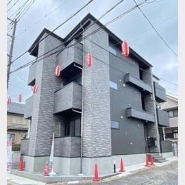 春日部駅より徒歩8分 築1年11ヶ月 3階建の賃貸物件