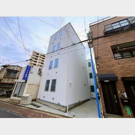 金町駅より徒歩7分 築1年 4階建の賃貸物件