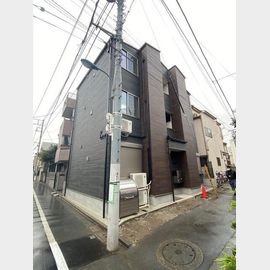 志茂駅より徒歩9分 築5年6ヶ月 3階建の賃貸物件
