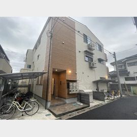 谷塚駅より徒歩8分 1階 築6年の賃貸物件