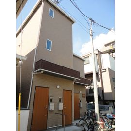 志茂駅より徒歩11分 築13年4ヶ月 3階建の賃貸物件