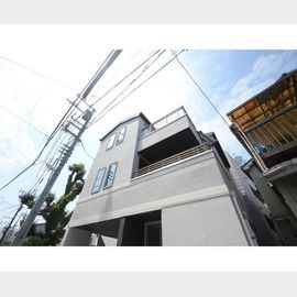 柴又駅より徒歩22分 築7年1ヶ月 3階建の賃貸物件