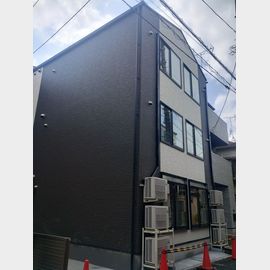 梅島駅より徒歩18分 築2年1ヶ月 3階建の賃貸物件