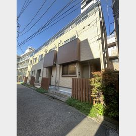 北千住駅より徒歩4分 1階 築17年9ヶ月の賃貸物件