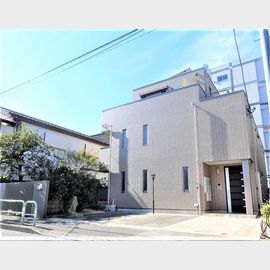 ＧＲＥＥＮＦＲＯＧＧＡＲＤＥＮ 1階 築13年の賃貸物件