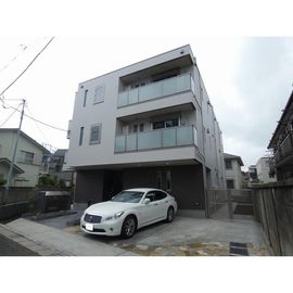 ときわ台駅より徒歩10分 築4年8ヶ月 3階建の賃貸物件